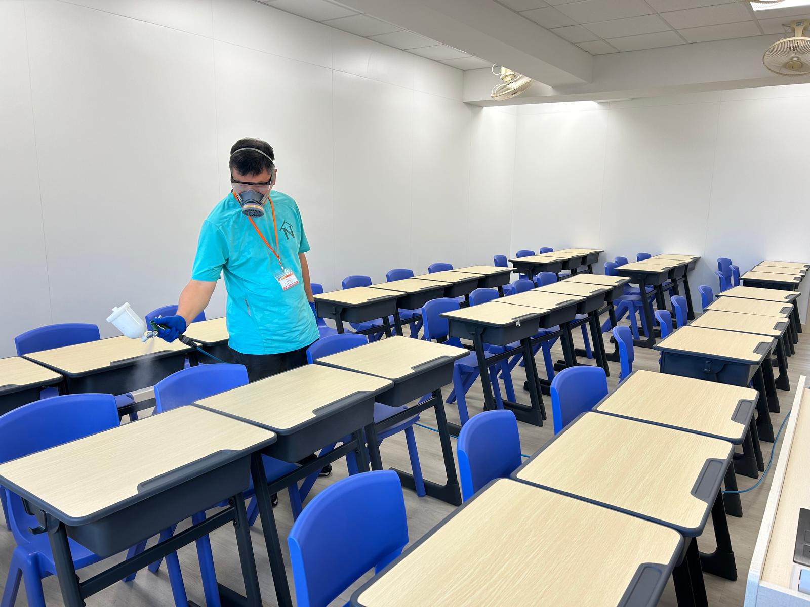 學校課室除甲醛, 教室裡進行噴霧式的消毒或除甲醛處理